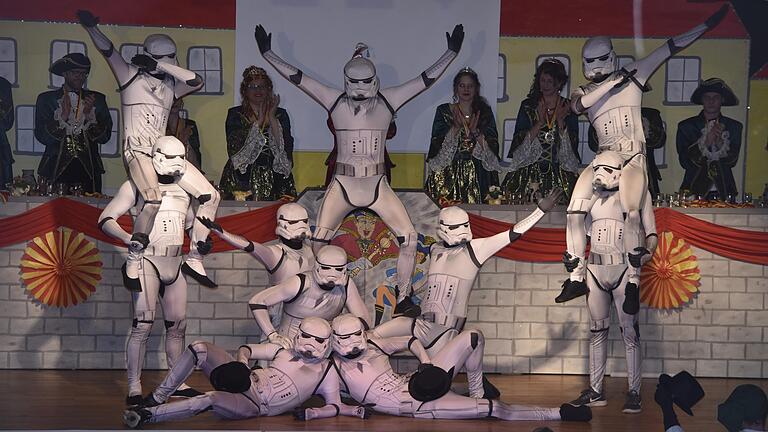 Die Ranca Altyoungo tanzten beim Traustädter Fasching zum Thema 'Star Wars'.