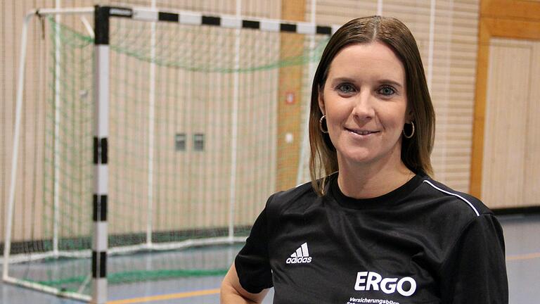 Von der A-Jugend zur ersten Frauen-Mannschaft: Simone Rögele Von der A-Jugend zur ersten Frauen-Mannschaft: Simone Rögele