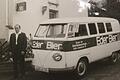 Mit diesem VW-Bus startete Ex-Brauereifahrer Erwin Ott 1963 am Lohrer Linsenrain in die Selbstständigkeit. Reprofoto: Thomas Josef Möhler
