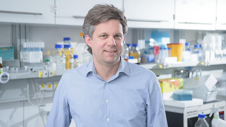 Professor Lars Dölken, Virologe der Universität Würzburg. Professor Lars Dölken, Virologe der Universität Würzburg.