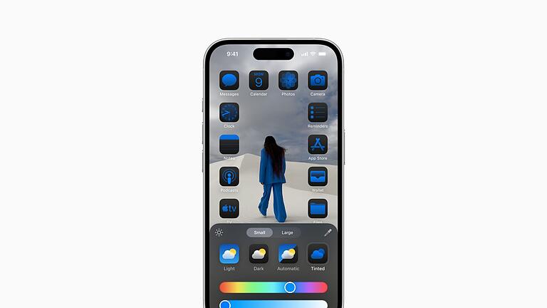 Apple iOS 18 - Hell, dunkel oder eingefärbt: Auf dem anpassbaren Homescreen können Nutzerinnen und Nutzer wählen, wie Apps und Widgets dargestellt werden. Apple iOS 18 - Hell, dunkel oder eingefärbt: Auf dem anpassbaren Homescreen können Nutzerinnen und Nutzer wählen, wie Apps und Widgets dargestellt werden.