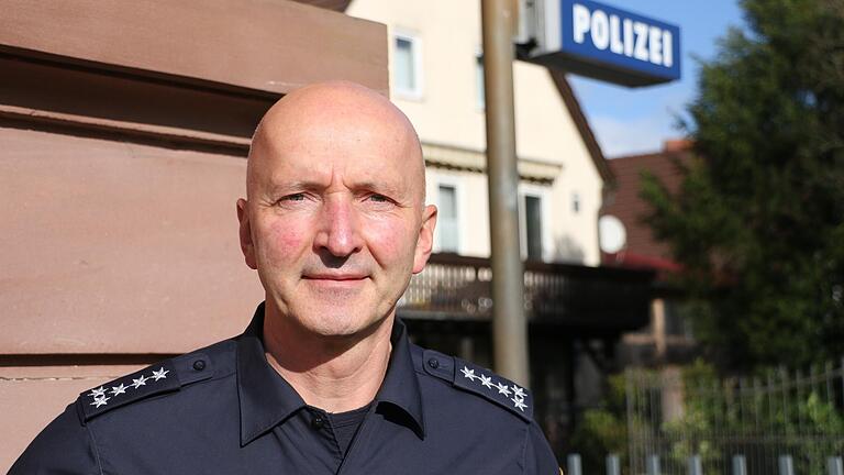 Stefan Schwind, Dienststellenleiter der Marktheidenfelder Polizei, hat in Zeiten von Corona viel zu tun. Überwiegend stößt er bei der Bevölkerung aber auf Verständnis, sagt er.