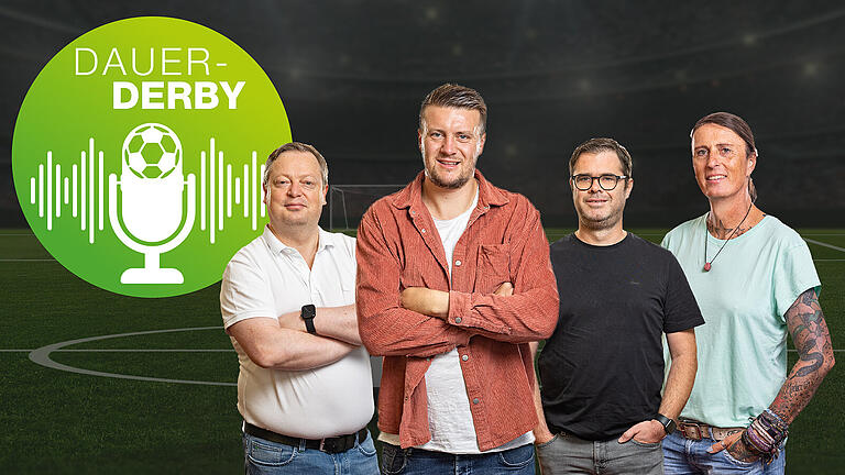 Bei Dauer-Derby spricht Host Tim Eisenberger (2. v.l.) mit den Experten Daniel Rathgeber, Frank Kranewitter und Michi Bauer.