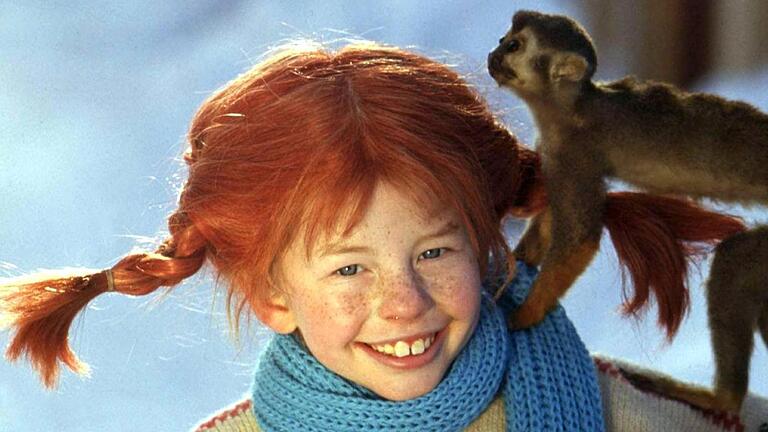 k15114384.jpg - So kennen und lieben Millionen Menschen Astrid Lindgrens Heldin - Schauspielerin Inger Nilsson in einem Film als „Pippi Langstrumpf“ mit Äffchen „Herr Nilsson“. k15114384.jpg - So kennen und lieben Millionen Menschen Astrid Lindgrens Heldin - Schauspielerin Inger Nilsson in einem Film als „Pippi Langstrumpf“ mit Äffchen „Herr Nilsson“.