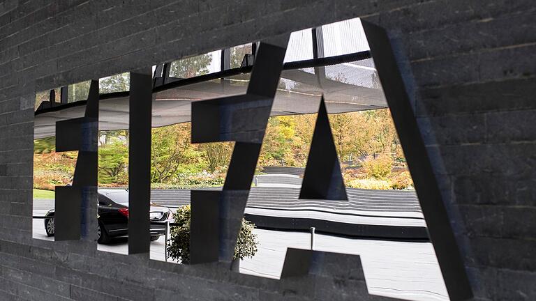 FIFA - Muss die FIFA bald ihr System ändern? (Archivbild). FIFA - Muss die FIFA bald ihr System ändern? (Archivbild).