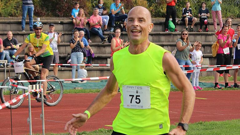 Schnellster im Zehn-Kilometer-Rennen: Thomas Schönfeld Schnellster im Zehn-Kilometer-Rennen: Thomas Schönfeld