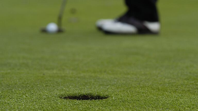 So ein Golfplatz ist eine kostenträchtige Sache. Noch dazu, wenn man ihn, wie der Golfclub Bad Kissingen, in einer Zeit kaufen musste, als die Darlehenszinsen noch höher waren als jetzt.