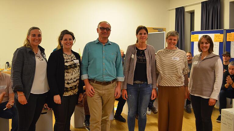 Ann-Kristin Eisenhauer, Bürgermeisterin Nicole Weissenseel-Brendler, Matthias Hauck, Larissa Müller, Eva Heinisch und Sophie Brendler bilden das Koordinationsteam.&nbsp;