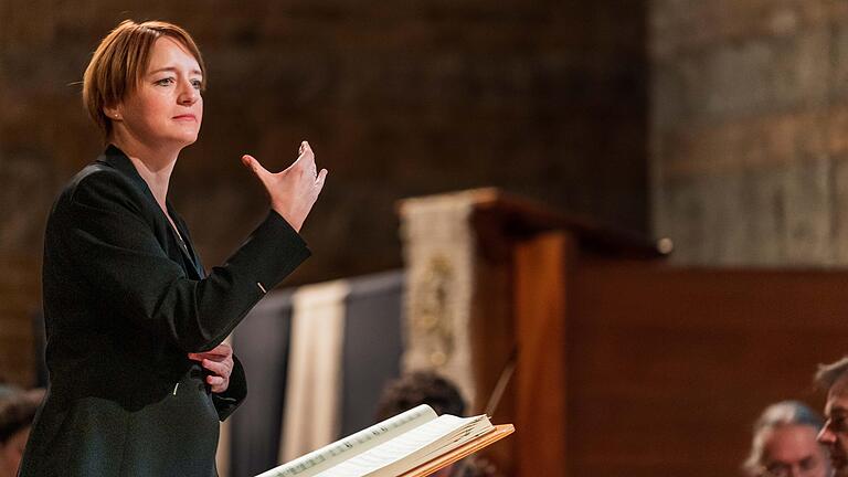 Regine Schlereth, unter anderem Organistin der Augustinerkirche, leitet noch einmal kommissarisch wie Würzburger Bachtage, bevor die Stelle neu besetzt wird.&nbsp;