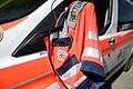 Rettungsdienste       -  Durch sein schnelles Eingreifen verhinderte der Mann einen lebensgefährlichen Blutverlust. Der Rettungsdienst war im Einsatz. (Symbolbild)
