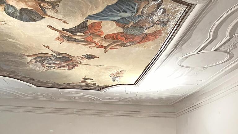 Aufmerksame Zuhörer in Schloss Greifenstein       -  Aufmerksame Zuhörer in Schloss Greifenstein
