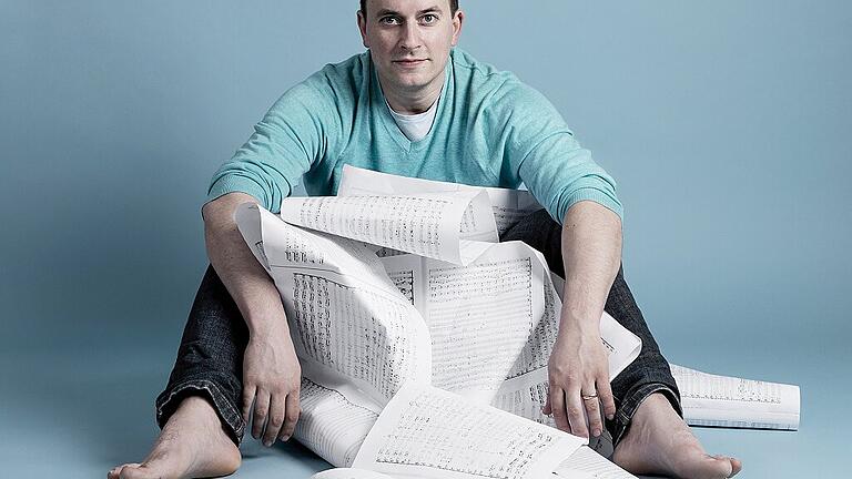 daniel behle       -  Daniel Behle (Tenor) besticht mit einem breit gefächerten Repertoire und tritt gemeinsam mit dem Freiburger Barockorchester auf.