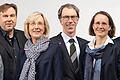 Die Fotomontage zeigt die neue Würzburger Uni-Leitung mit Präsident Paul Pauli (4. v.l.) und den neu gewählten Vizepräsidenten (von links) Doris Fischer, Matthias Bode, Caroline Kisker, Anja Schlömerkemper und Andreas Dörpinghaus.