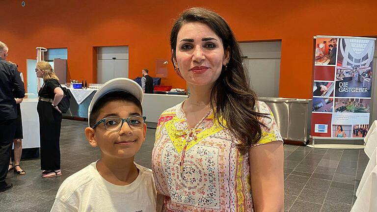 Ein Jahr musste Ghalia Bilal auf die Bearbeitung ihres Antrags warten. Jetzt bedeutet ihre Einbürgerung für sie vor allem Freiheit. Ihr Sohn Baz Achmad (8) wurde in Deutschland geboren.