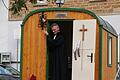 Wenn Pfarrer Andreas Duft das nächste Mal aus der 'Bauwagen-Kirche' tritt, ist ein Gottesdienst mit 'Redezeit' angesagt.
