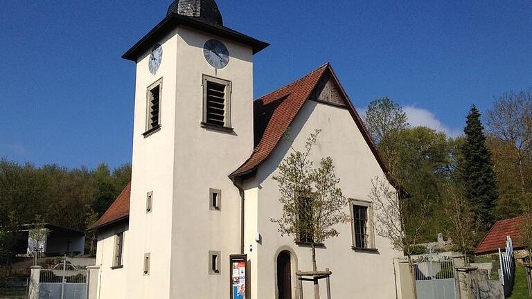 Die Pfarrkirche St. Bartholomäus in Weipoltshausen verfügt über eine gut erhaltene Innenausstattung aus der Renaissance und kann am 10. September mit oder ohne Führung besichtigt werden. Die Pfarrkirche St. Bartholomäus in Weipoltshausen verfügt über eine gut erhaltene Innenausstattung aus der Renaissance und kann am 10. September mit oder ohne Führung besichtigt werden.
