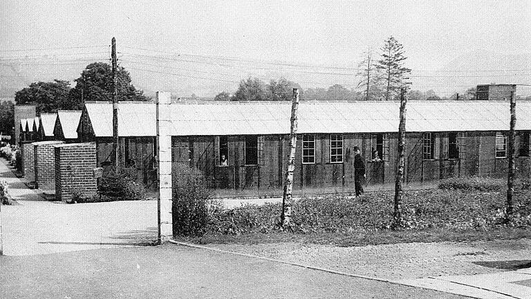 Baracken aus Holz: Etwa 2000 Gefangene lebten in dem Kriegsgefangenenlager Camp 48 Presteigne, 50 Männer pro Baracke. Die letzten Wochen bis Dezember 1947 war Wolfgang Schindler hier in Presteigne untergebracht.