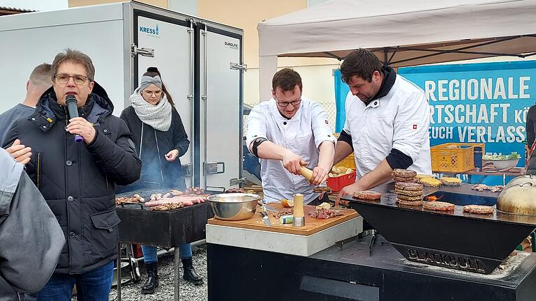 BBV-Kreisobmann Mathias Klöffel machte auf die Wichtigkeit der regionalen Nahrungsmittelproduktion aufmerksam.