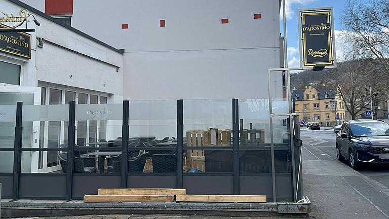 Das neue Restaurant 'Famiglia D'Agostino' in Bad Kissingen sieht kurz vor dem ersten Öffnungstag noch ein wenig nach Baustelle aus.