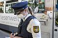 An diesem Montag kontrollierte die Polizei überall in Unterfranken die Einhaltung der Maskenpflicht. Das Bild entstand im August bei einem ähnlichen Aktionstag in Würzburg.