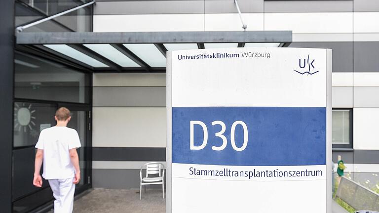 Das Stammzelltransplantationszentrum direkt neben der Uni-Kinderklinik wurde 2005 eröffnet und ist das einzige in Unterfranken.