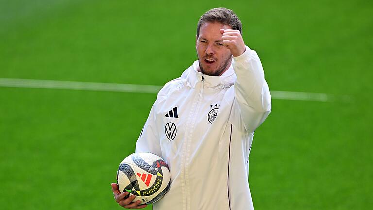 Training Deutschland - Für Julian Nagelsmann hat der Sport und das Vereinsleben in Deutschland einen zu geringen Stellenwert. Training Deutschland - Für Julian Nagelsmann hat der Sport und das Vereinsleben in Deutschland einen zu geringen Stellenwert.
