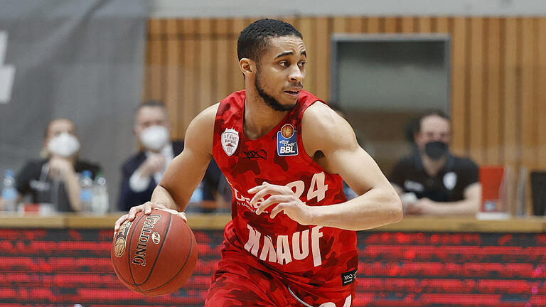 Weiter in der Corona-Zwangspause: Cameron Hunt und die Basketballer von s.Oliver Würzburg. Weiter in der Corona-Zwangspause: Cameron Hunt und die Basketballer von s.Oliver Würzburg.