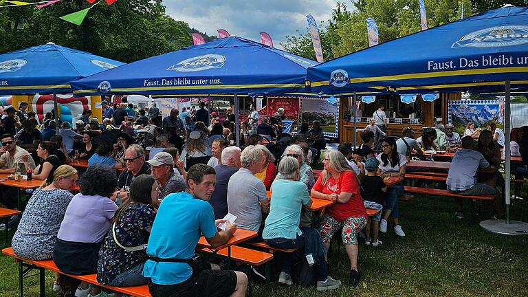 Daniel Schäfer aus Hasloch hat bereits mehrere Veranstaltungen organisiert, jetzt betreibt er in der Bahnhofstraße den Main-Event-Biergarten.