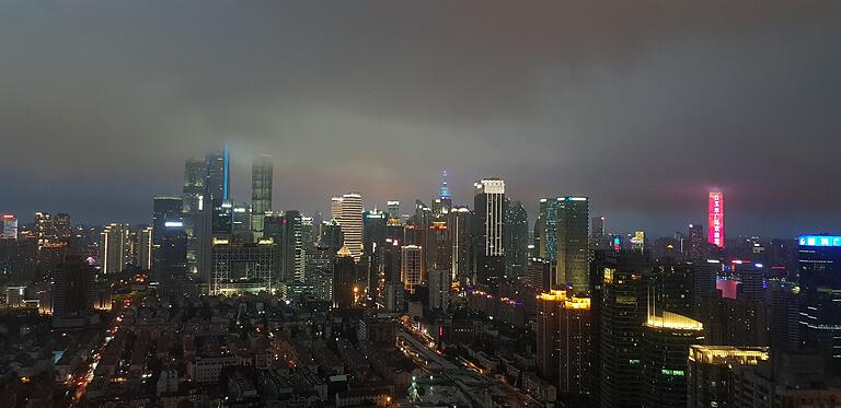 Vor den Toren der Mega-Stadt Shanghai hat Reiner Gehles gewohnt. Das Kulturangebot der Großstadt hat ihn beeindruckt.