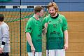 Jan Lukas Hermann (links) und Linus Geis von der DJK Waldbüttelbrunn im Gespräch. Die DJK befürchtet, dass es am letzten Spieltag zu einem Endspiel um den Regionalliga-Klassenerhalt gegen den TSV Lohr kommen könnte.&nbsp;