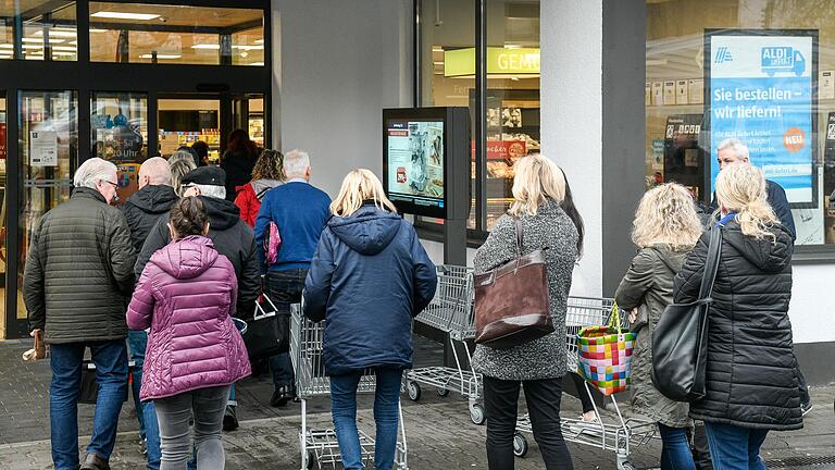 Das Coronavirus hat auch (meist gesunde) Würzburger fest im Griff.&nbsp;