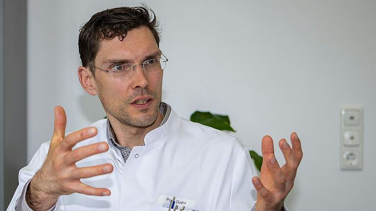 Seit 2022 ist Professor Dr. Maximilian Gahr Ärztlicher Direktor der Psychiatrischen Klinik Werneck.