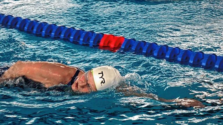 Dietlind Weise auf dem Weg zur deutschen Meisterschaft über die 1 500-Meter-Strecke. Dietlind Weise auf dem Weg zur deutschen Meisterschaft über die 1 500-Meter-Strecke.