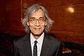 Hamburgs Generalmusikdirektor Kent Nagano       -  Generalmusikdirektor Kent Nagano freut sich über den geplanten Opernneubau. (Archivbild)
