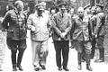 Hermann Göring (Zweiter von links) neben Adolf Hitler. Rechts außen Martin Bormann (Leiter der Parteikanzlei), links Generalfeldmarschall Wilhelm Keitel. Immer wieder werden Gegenstände aus dem Besitz von Nazi-Größen versteigert &ndash; die Nachfrage ist nach wie vor da.