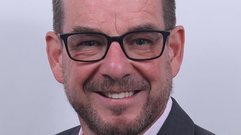 Bernd Müller war Vorsitzender der Thüngener SPD und in den vergangenen sieben Jahren als Marktgemeinderat tätig. Bernd Müller war Vorsitzender der Thüngener SPD und in den vergangenen sieben Jahren als Marktgemeinderat tätig.