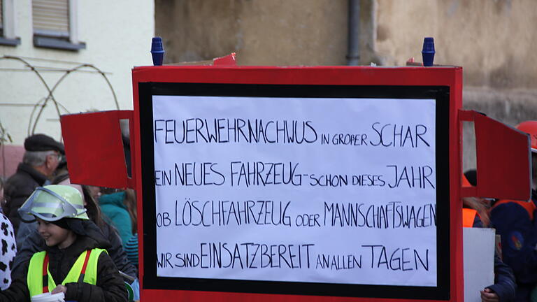 Die Diebacher Feuerwehr präsentierte ihren Nachwuchs.       -  Die Diebacher Feuerwehr präsentierte ihren Nachwuchs.