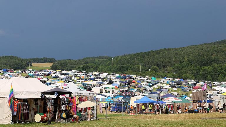 Der Campingplatz des 'Ab geht die Lutzi'-Festival ist bereits am Donnerstag gut gefüllt. Der Campingplatz des 'Ab geht die Lutzi'-Festival ist bereits am Donnerstag gut gefüllt.