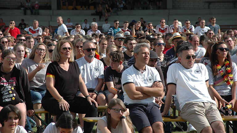 Public Viewing beim FC Haßfurt in Haßfurt.