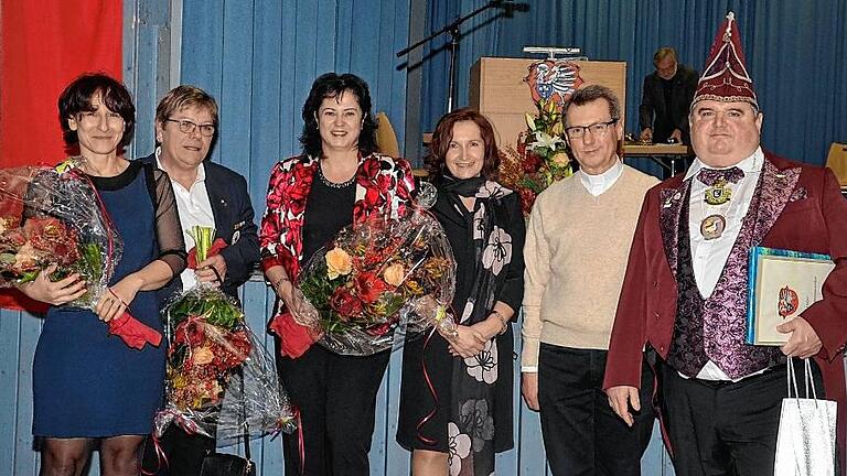 Beim Neujahrsempfang in Eisingen geehrt: (von links) Barbara Schöller, Carola Engelhardt, Claudia Polik, Ursula Engert, Jerzy Jelonek, Wolfgang Hemmerich.