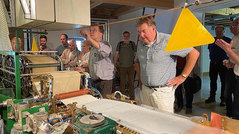 Interessante Einblicke ins Büttnerhandwerk und die Papierkunst gibt es am Wochenende in der Papiermühle Homburg im Landkreis Main-Spessart. Interessante Einblicke ins Büttnerhandwerk und die Papierkunst gibt es am Wochenende in der Papiermühle Homburg im Landkreis Main-Spessart. 