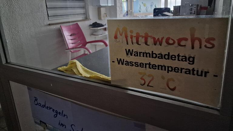Der Warmbadetag im Haselbacher Hallenbad wird künftig gestrichen. Der Warmbadetag im Haselbacher Hallenbad wird künftig gestrichen.