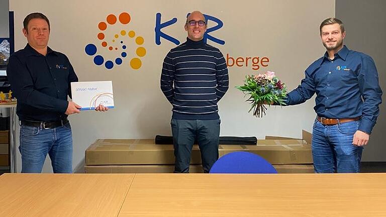 Thomas Wagenhäuser (rechts) ist der neue Vorsitzende des Kreisjugendrings Haßberge. Er sowie sein Vorgänger Daniel Fischer (links) verabschiedeten mit Frank Kupfer-Mauder den langjährigen Geschäftsführer des Kreisjugendrings Haßberge.