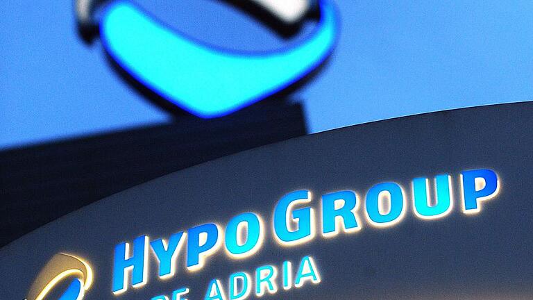 Hypo Alpe Adria - Generalvergleich: Der Streit zwischen dem Freistaat Bayern und Österreich um die Pleite-Bank Hypo Alpe Adria könnte gelöst werden. Hypo Alpe Adria - Generalvergleich: Der Streit zwischen dem Freistaat Bayern und Österreich um die Pleite-Bank Hypo Alpe Adria könnte gelöst werden.