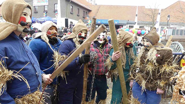 Wildes Narrentreiben soll auch diesmal bei der Oberelsbach Maskenfastnacht geboten werden. Nicht nur die Stohmänner, sondern auch die Kinder wollen sich heuer daran beteiligen.