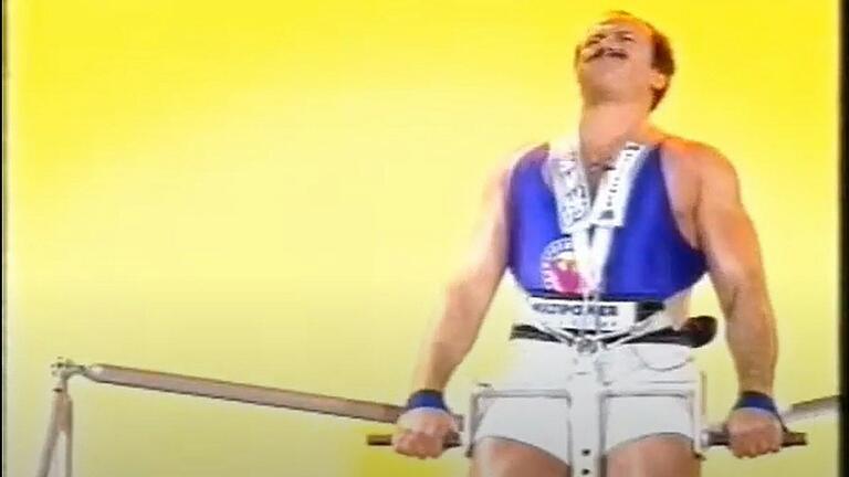 Höchste Kraftanstrengung: Rainer Griebl 1993 bei 'Wetten, dass..?' Höchste Kraftanstrengung: Rainer Griebl 1993 bei 'Wetten, dass..?'