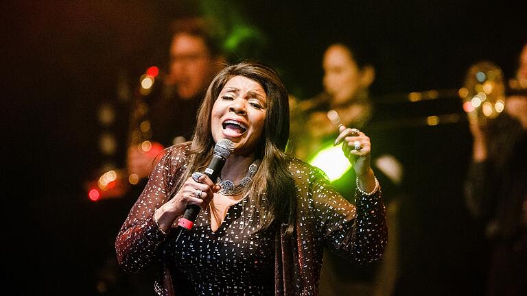 Gloria Gaynor - Gloria Gaynor - hier 2017 in Hamburg - hatte mit „Never Can Say Goodbye” einen der ersten großen Disco-Hits. (Archivbild) Gloria Gaynor - Gloria Gaynor - hier 2017 in Hamburg - hatte mit „Never Can Say Goodbye” einen der ersten großen Disco-Hits. (Archivbild)