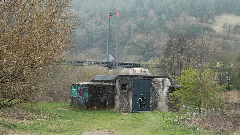 Diese Sockel sind ein Überbleibsel der früheren Seilbahn Nummer zwei. Sie wurden zu einem Häuschen verbunden. Diese Sockel sind ein Überbleibsel der früheren Seilbahn Nummer zwei. Sie wurden zu einem Häuschen verbunden.