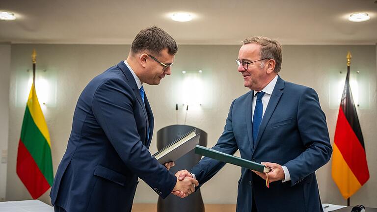 Regierungsabkommen zur Litauen-Brigade       -  Regierungsabkommen zur Litauen-Brigade unterzeichnet.