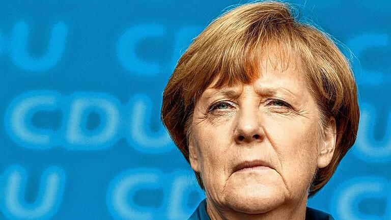 Angela Merkel       -  Angela Merkel findet für ihre Ziele in der Flüchtlingspolitik.nicht zu Zustimmung. Dass sie dabei im Stich gelassen wird, ist Wertung ....